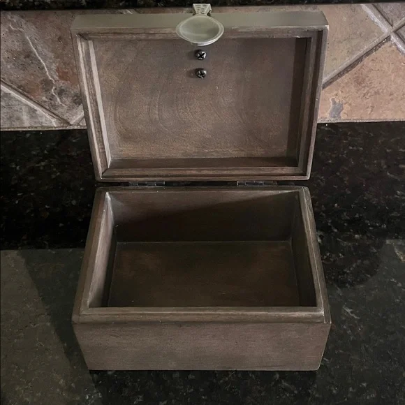 Vintage Spoon Recipe Box - Picture 3 of 4